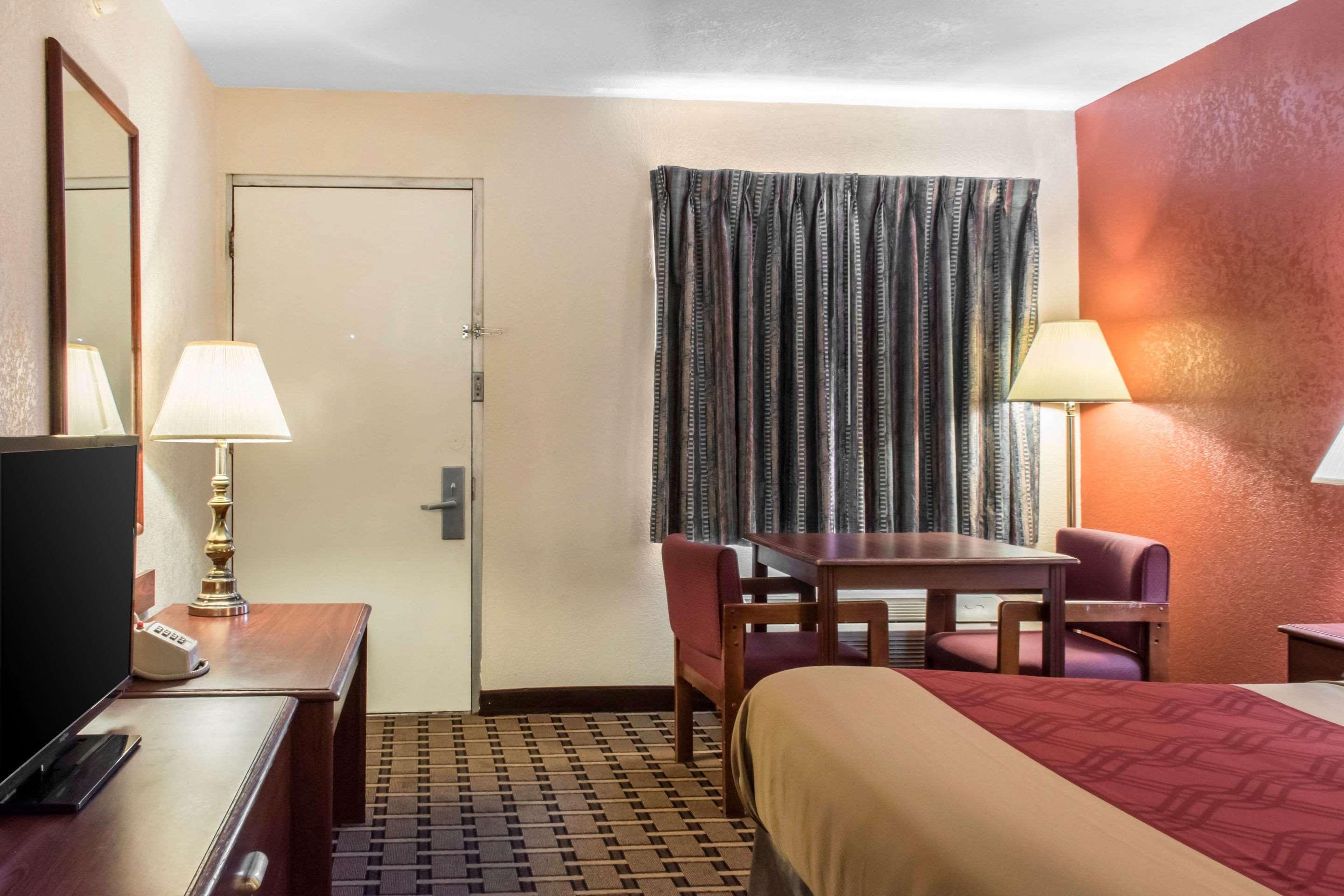 קרלייל Econo Lodge מראה חיצוני תמונה